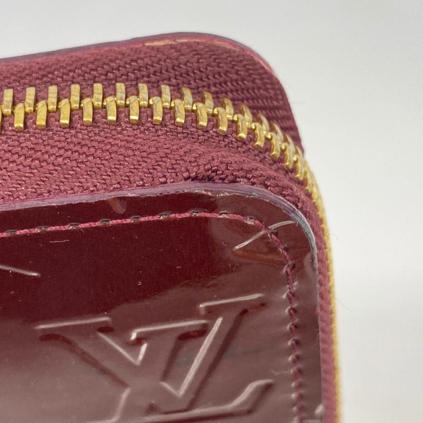 LOUIS VUITTON Zippy wallet
