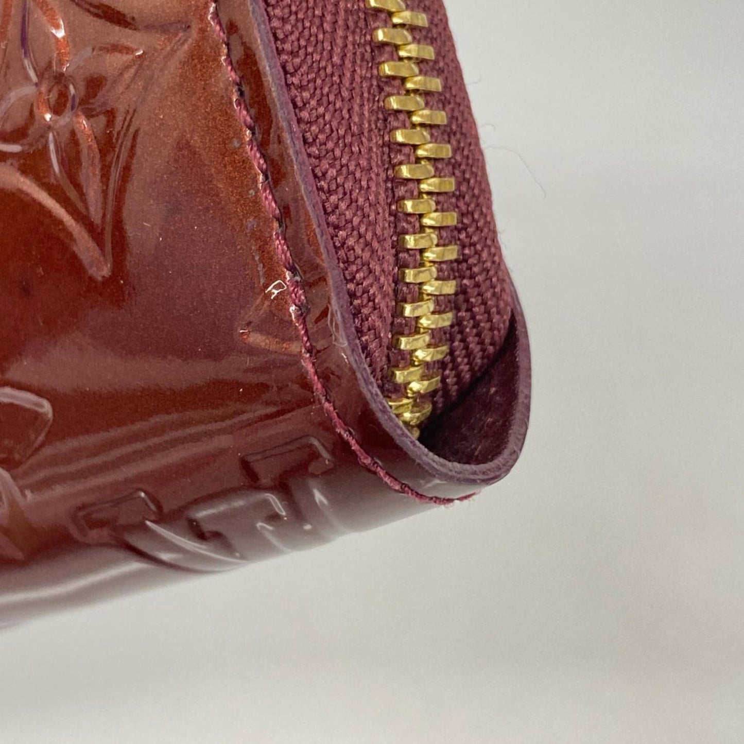 LOUIS VUITTON Zippy wallet