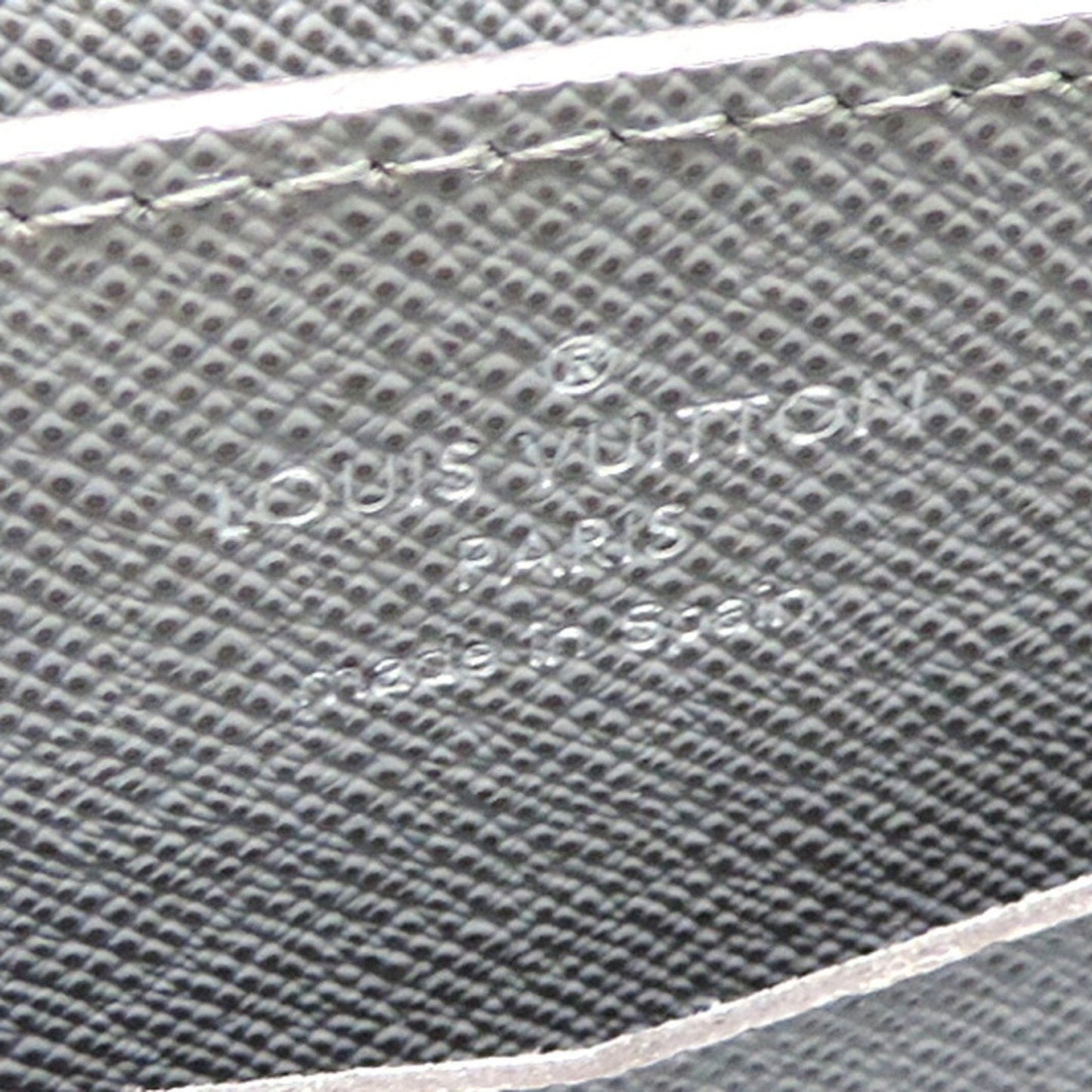 LOUIS VUITTON Zippy XL Wallet