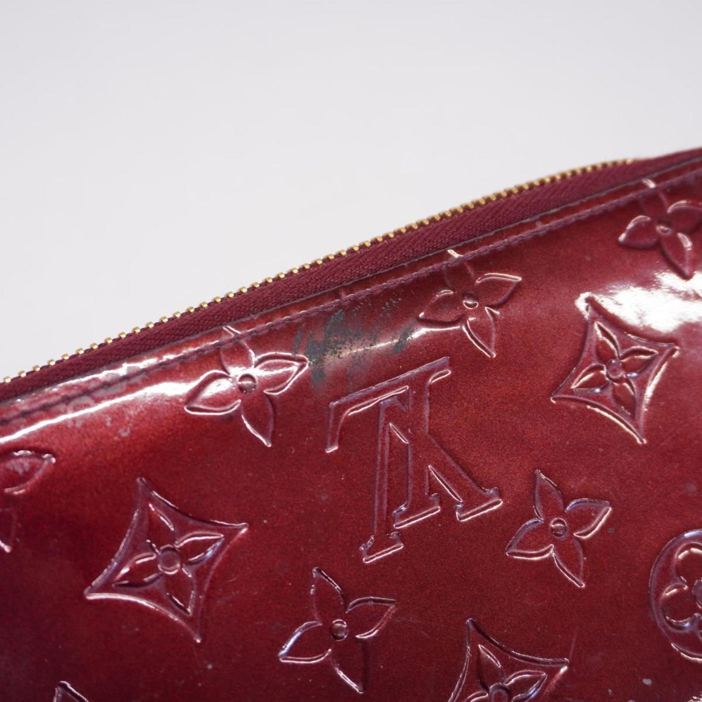 LOUIS VUITTON Zippy wallet