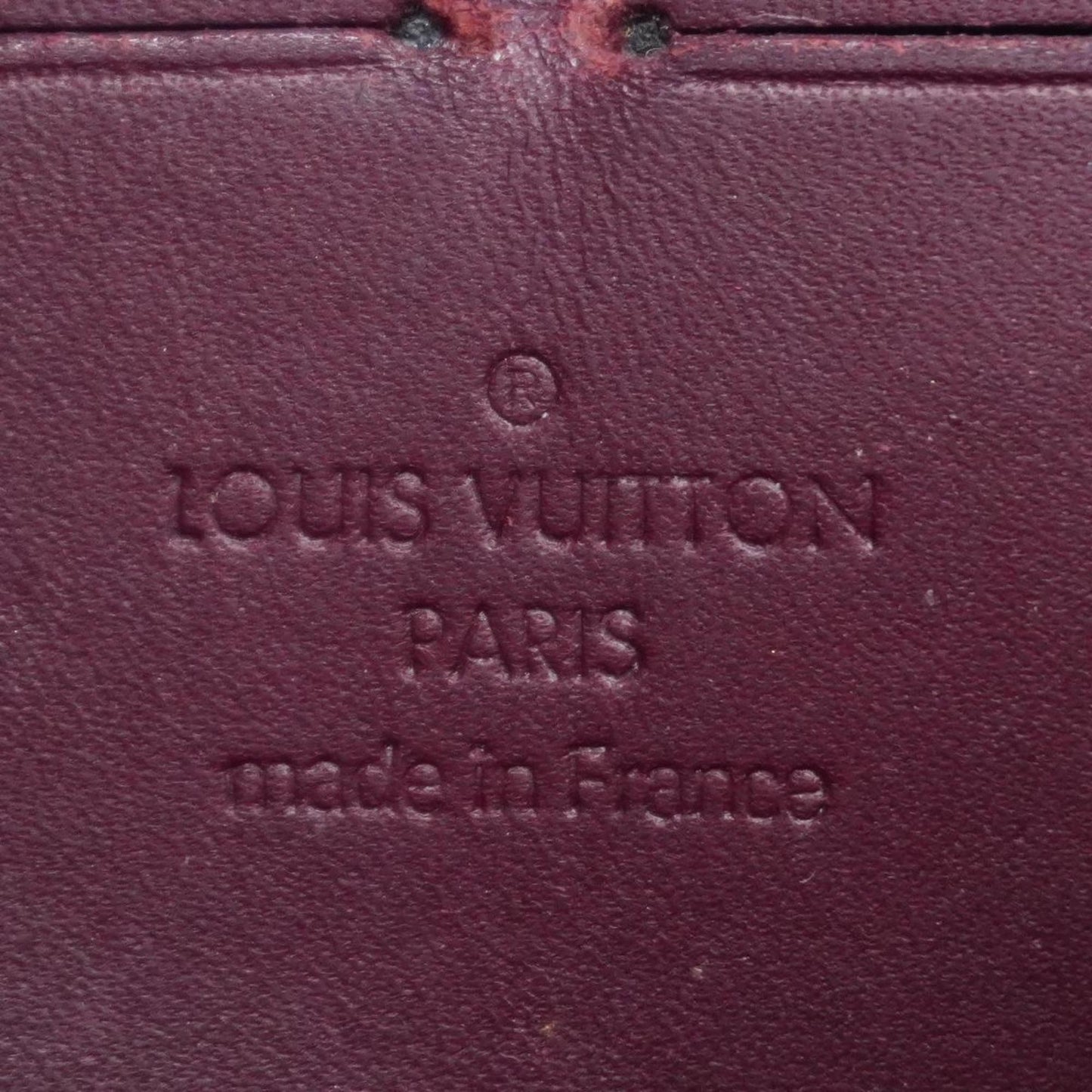 LOUIS VUITTON Zippy wallet