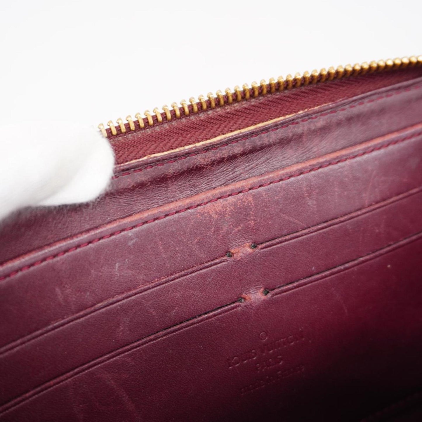 LOUIS VUITTON Zippy wallet
