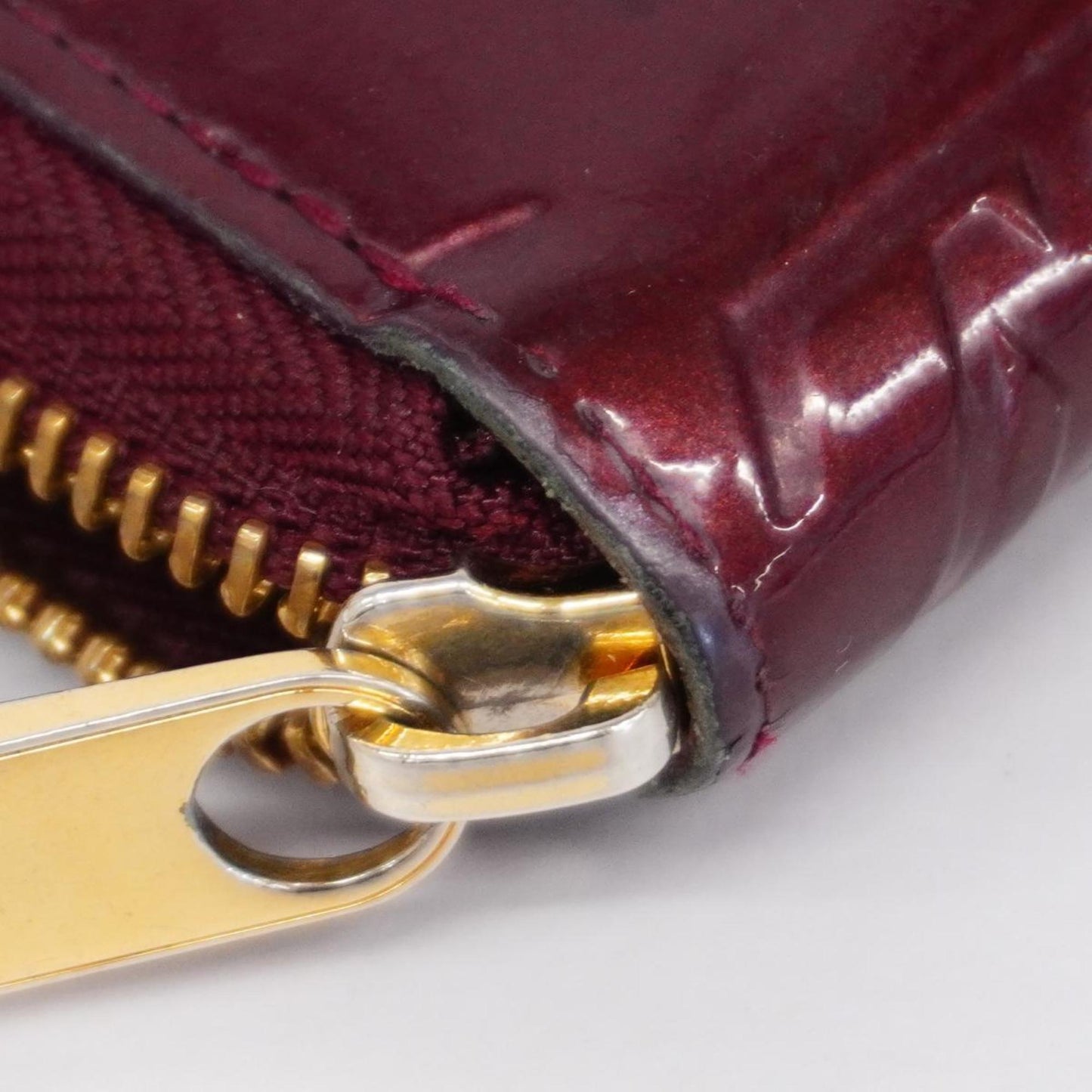 LOUIS VUITTON Zippy wallet