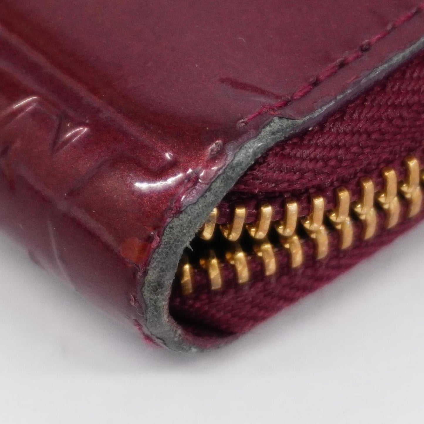 LOUIS VUITTON Zippy wallet