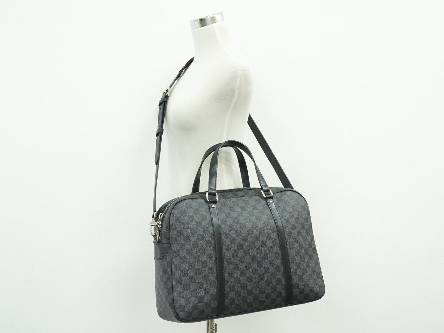 LOUIS VUITTON yoon Briefcases & Attaches