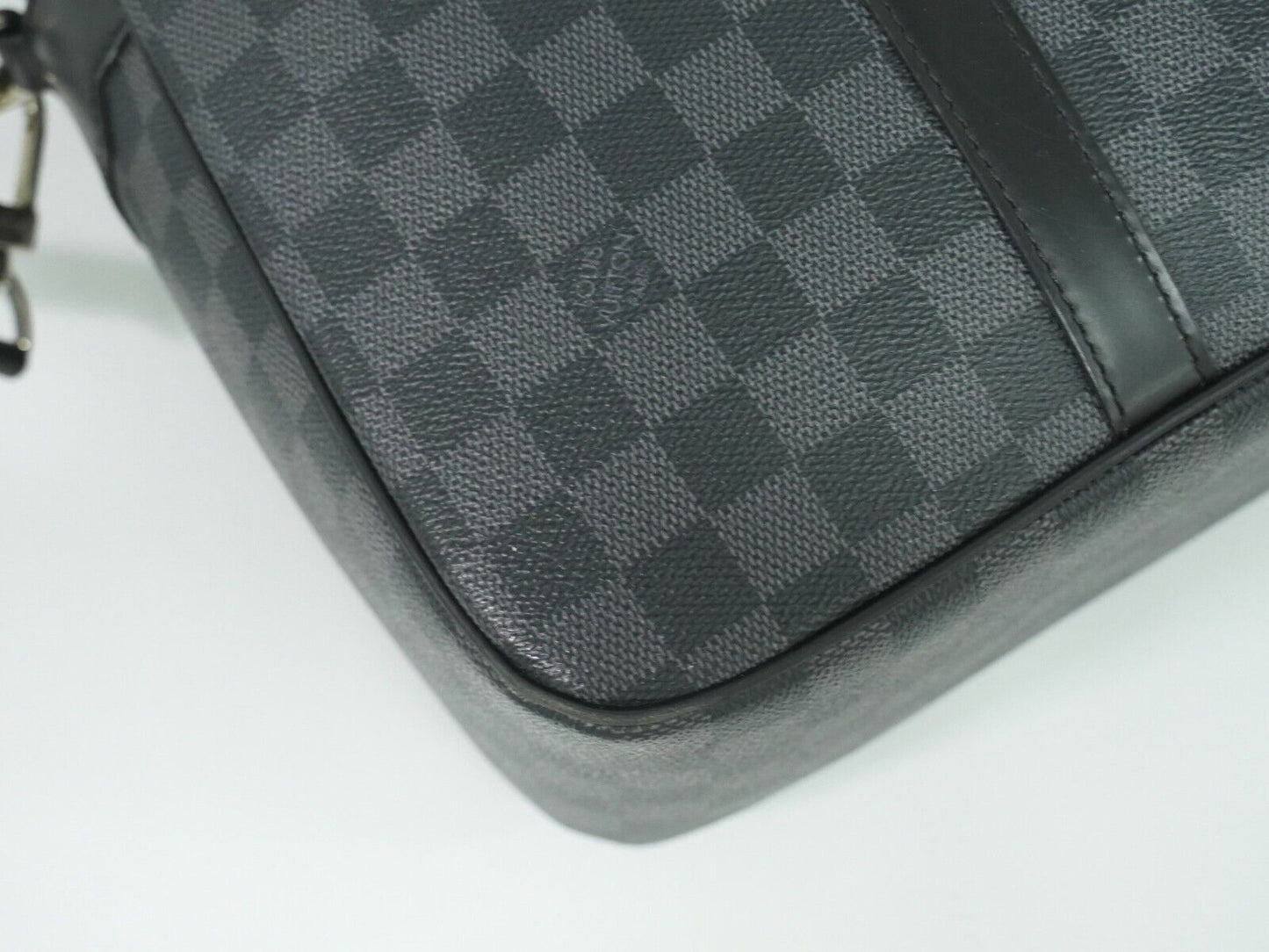 LOUIS VUITTON yoon Briefcases & Attaches