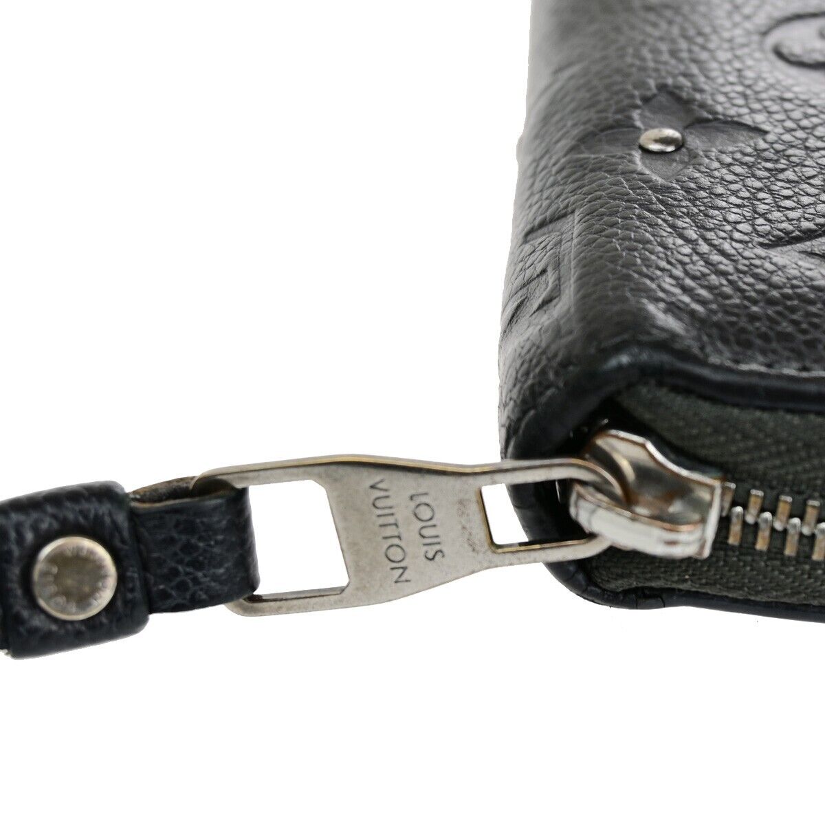 LOUIS VUITTON Zippy wallet