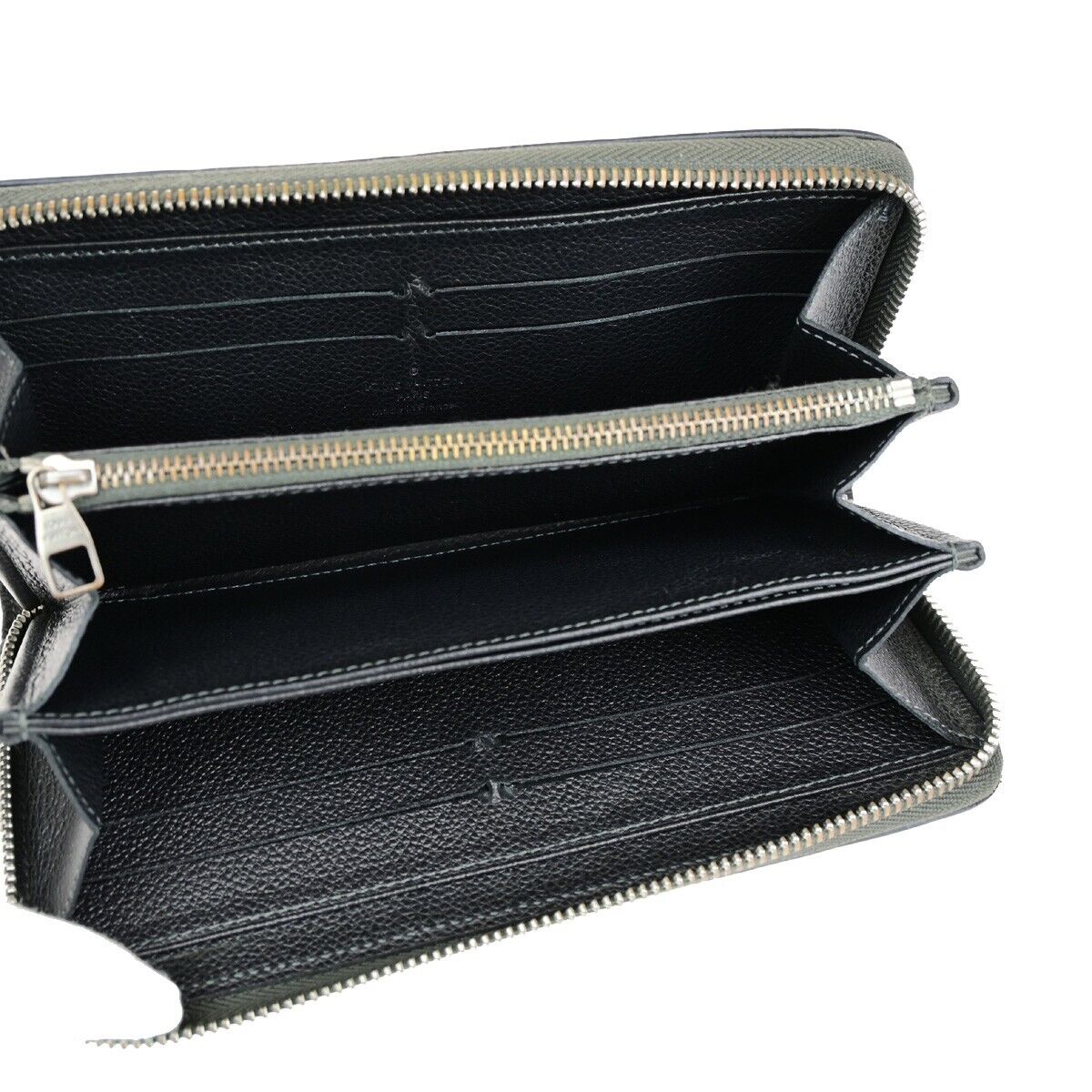 LOUIS VUITTON Zippy wallet