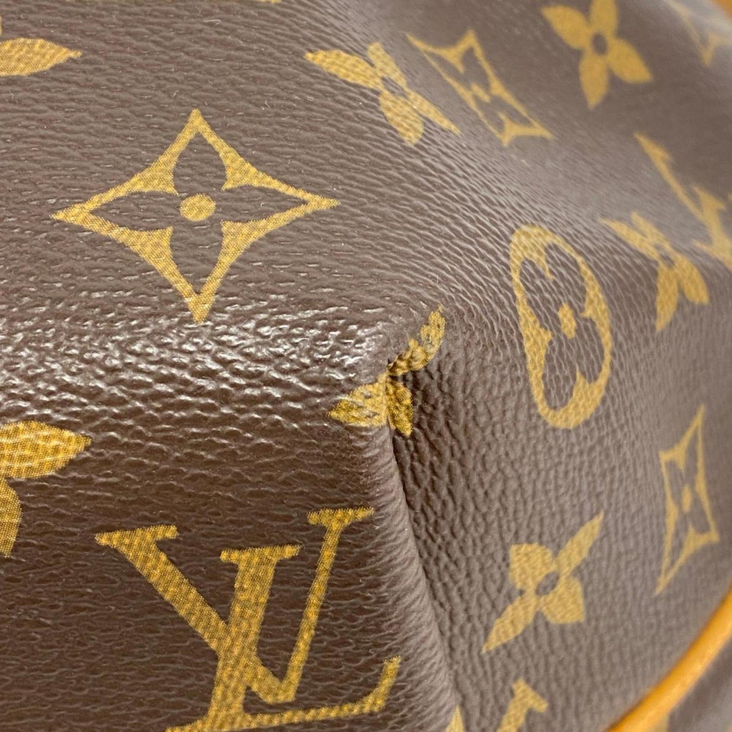 LOUIS VUITTON Turenne MM Handbag