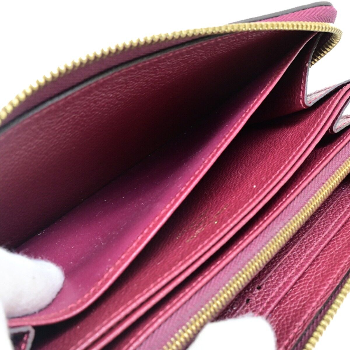 LOUIS VUITTON Zippy wallet