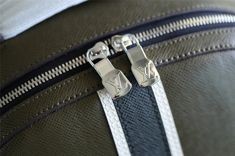 Fan Fashion Lu-Vi bags - 9734