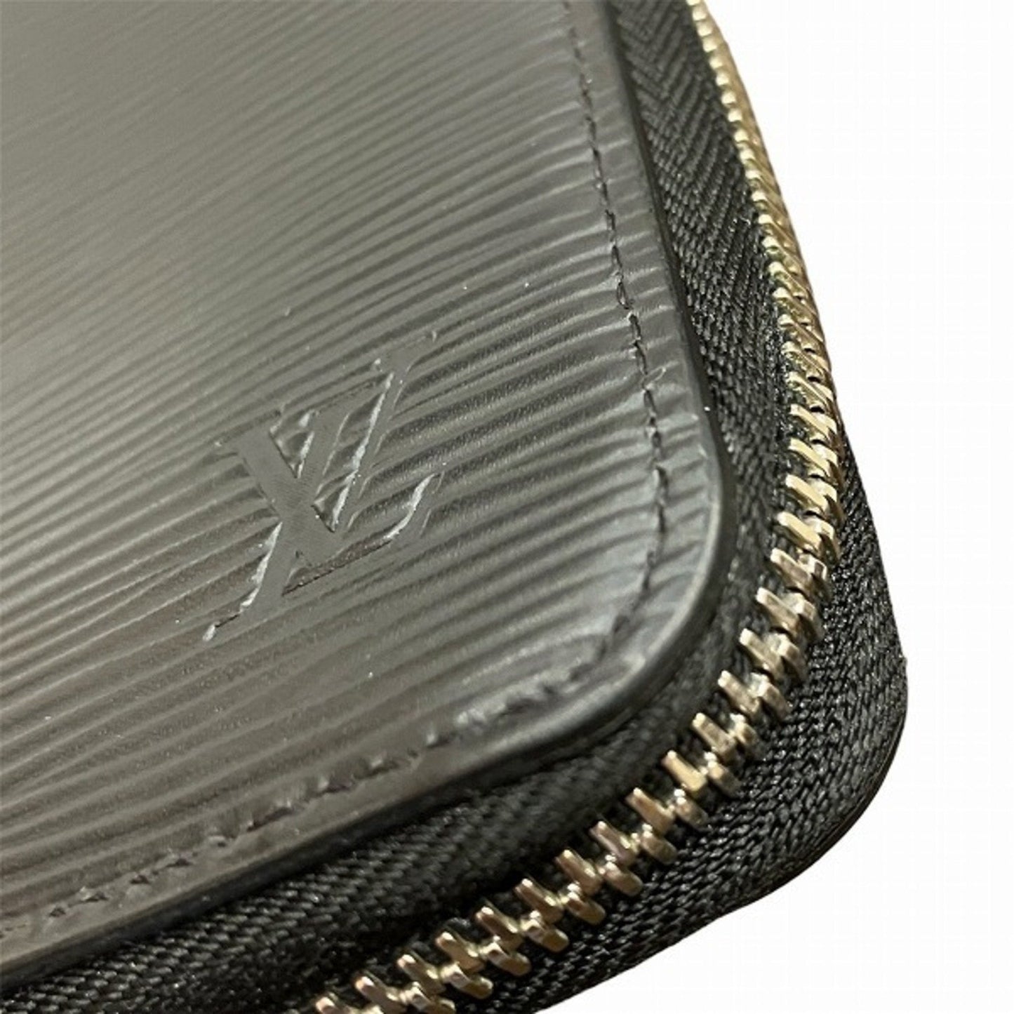 LOUIS VUITTON Zippy Wallet Vertical
