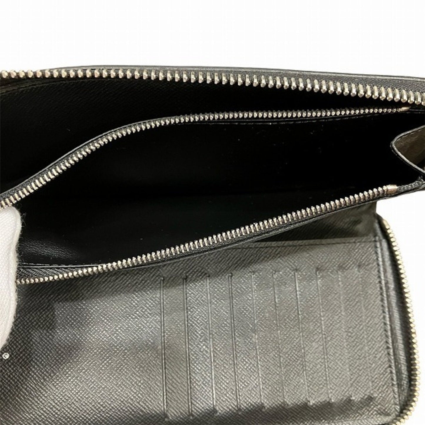 LOUIS VUITTON Zippy Wallet Vertical