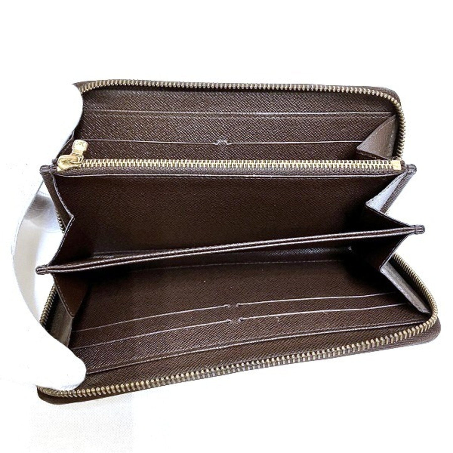 LOUIS VUITTON Zippy wallet