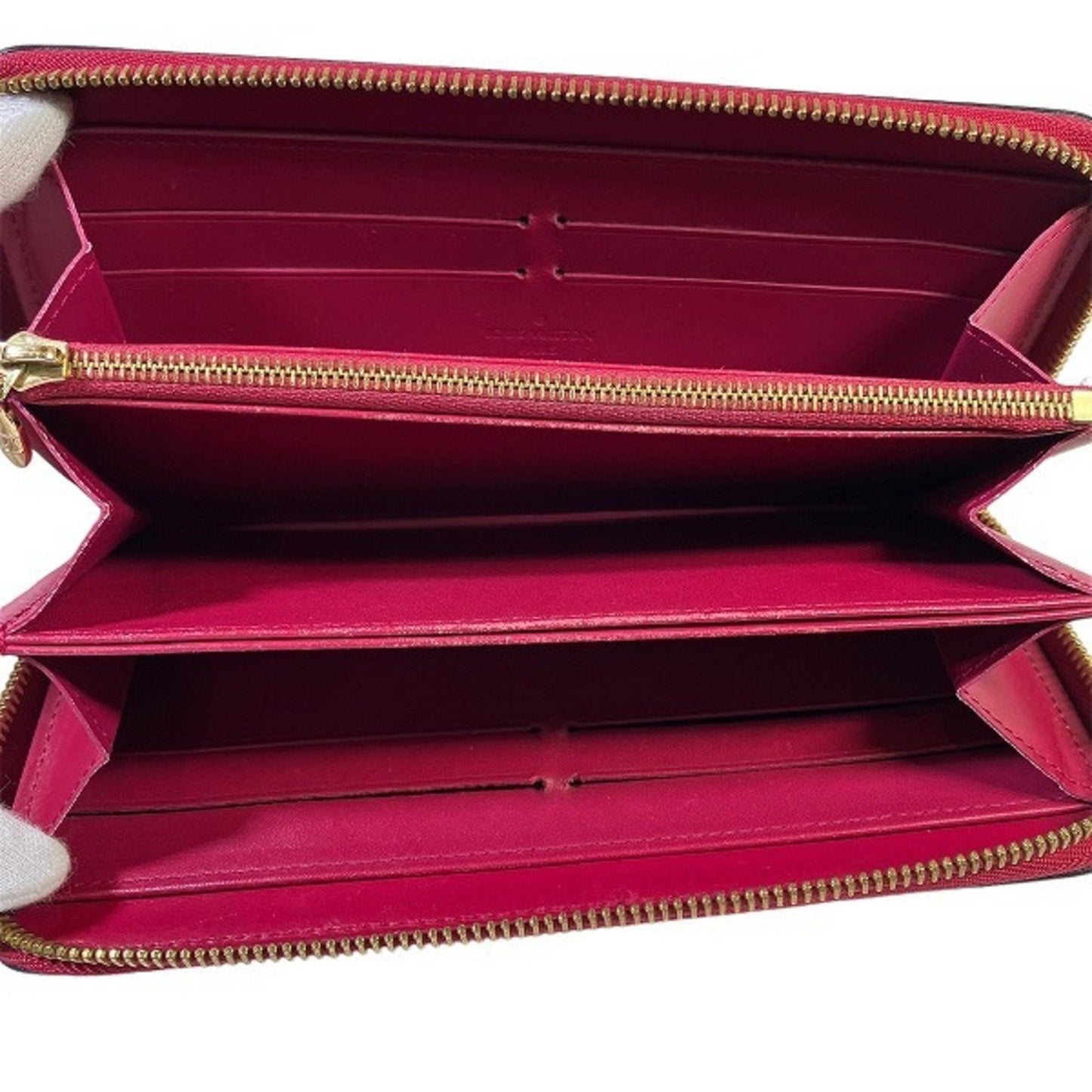LOUIS VUITTON Zippy wallet