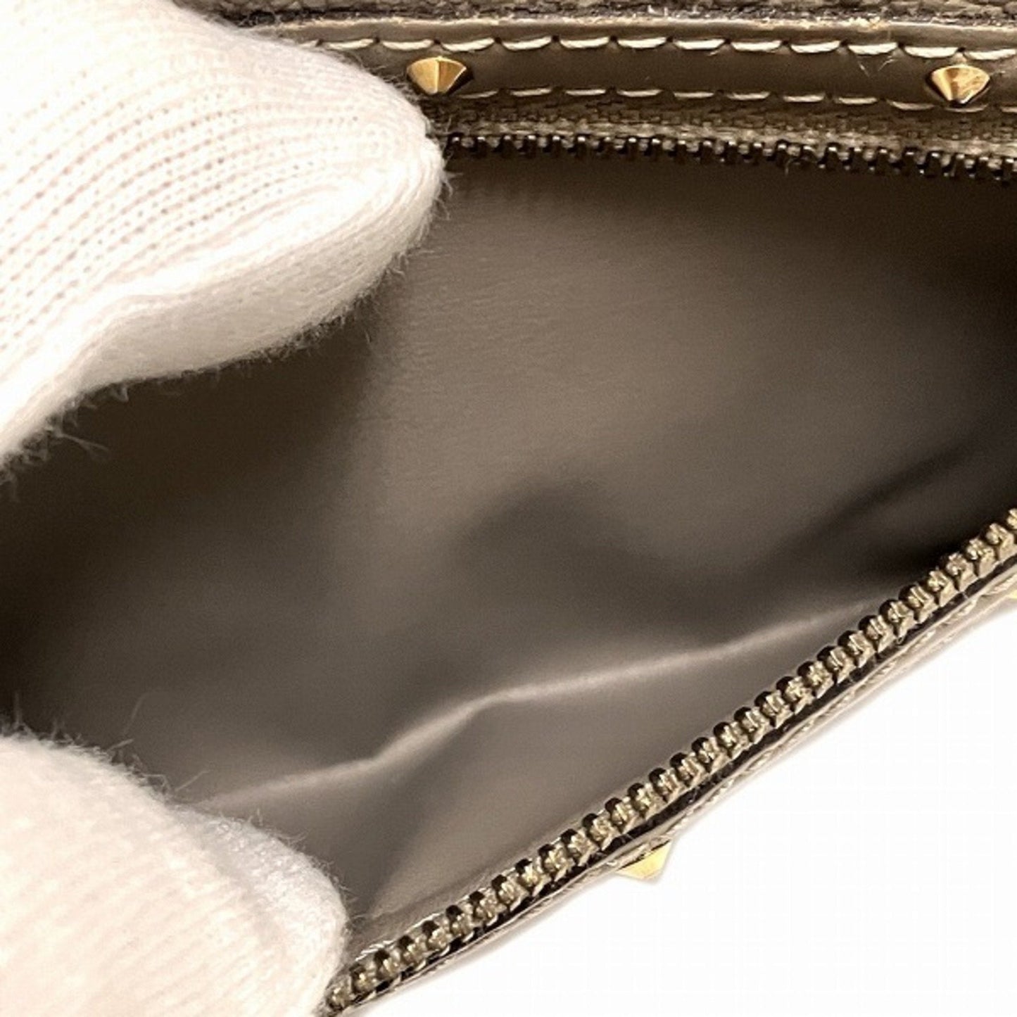 LOUIS VUITTON Zippy wallet