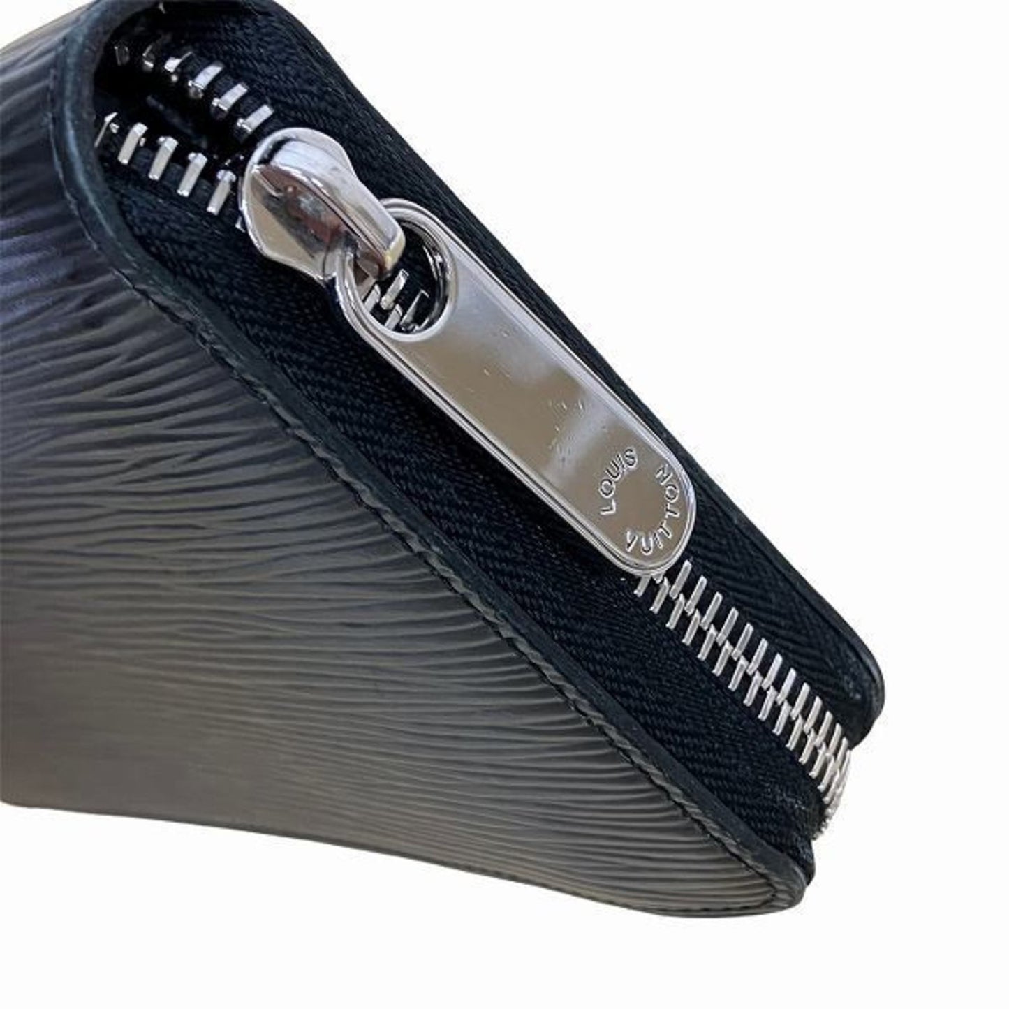 LOUIS VUITTON Zippy wallet