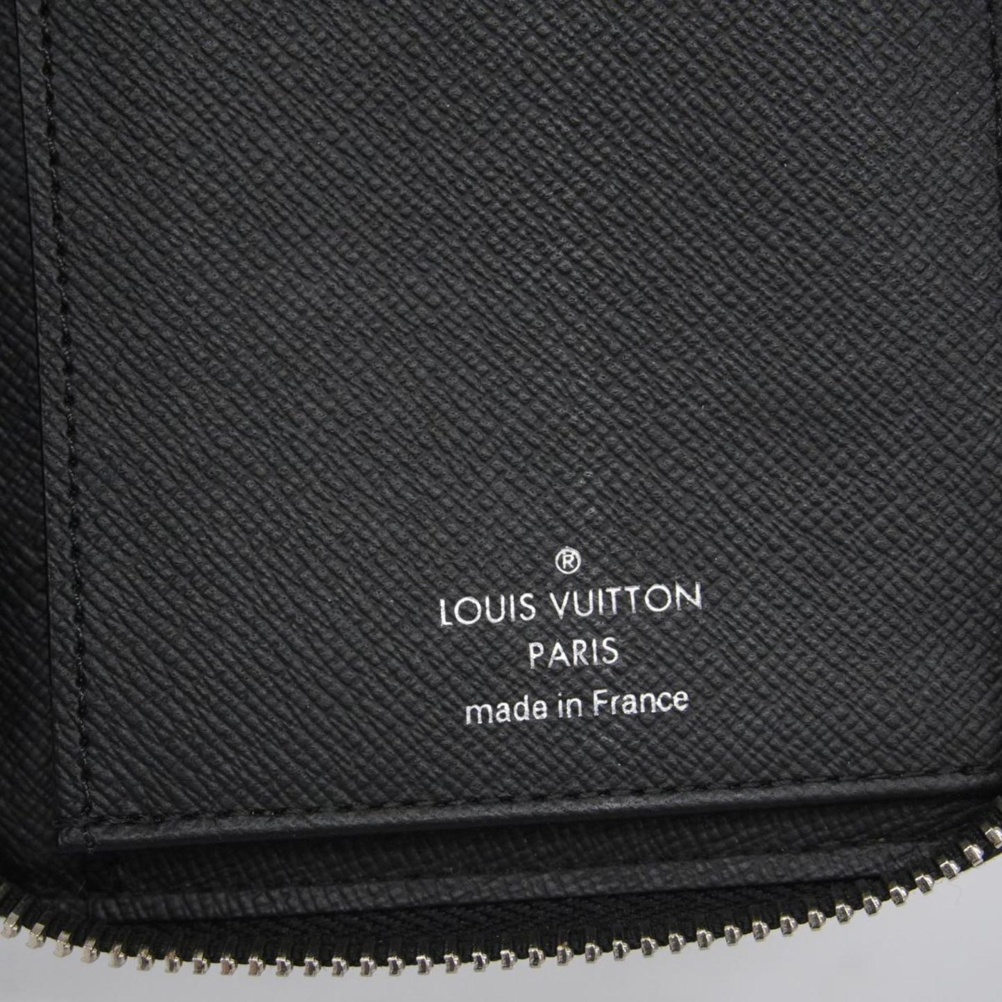 LOUIS VUITTON Zippy Wallet Vertical