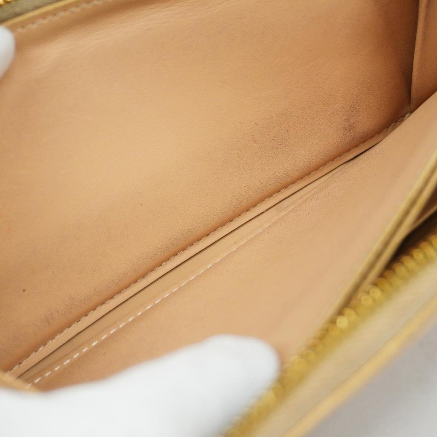 LOUIS VUITTON Zippy wallet