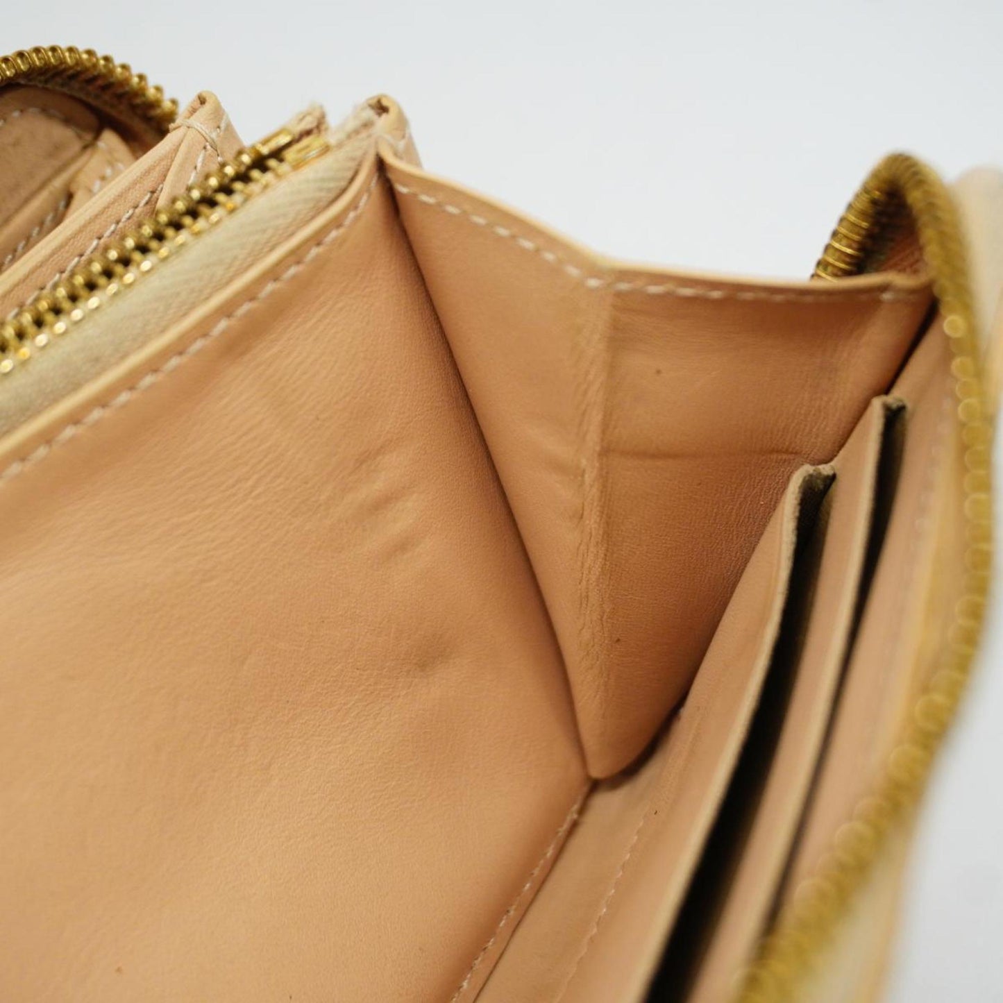 LOUIS VUITTON Zippy wallet