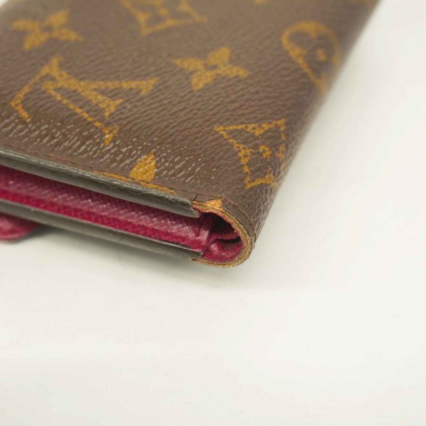 LOUIS VUITTON Victorine Wallet