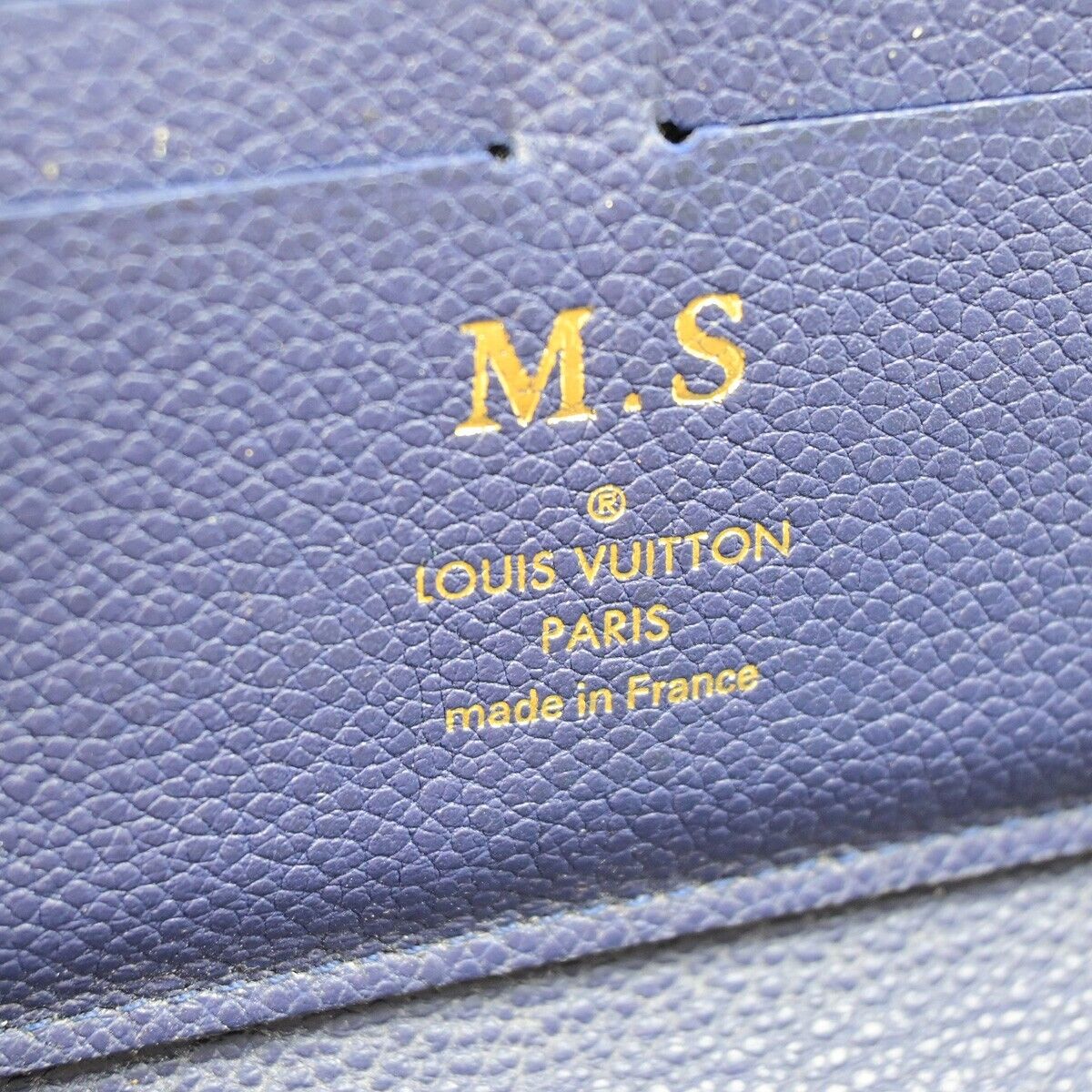 LOUIS VUITTON Zippy organizer Wallet