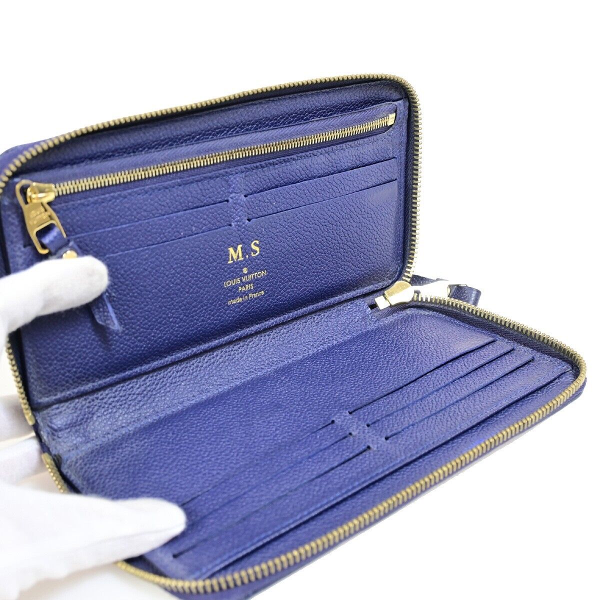 LOUIS VUITTON Zippy organizer Wallet