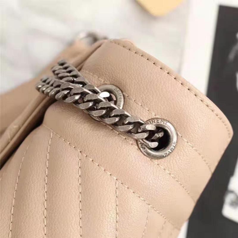 Amelia - YSL Bag - 2820
