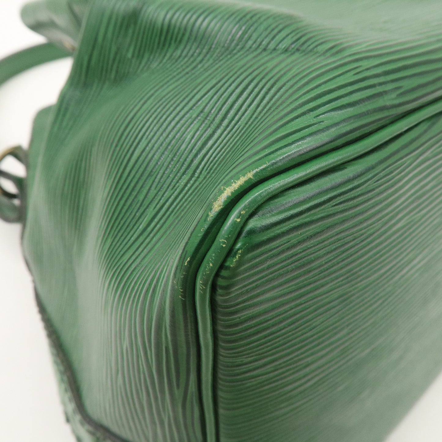 Louis Vuitton Epi Petit Noe Shoulder Bag Borneo Green M44104
