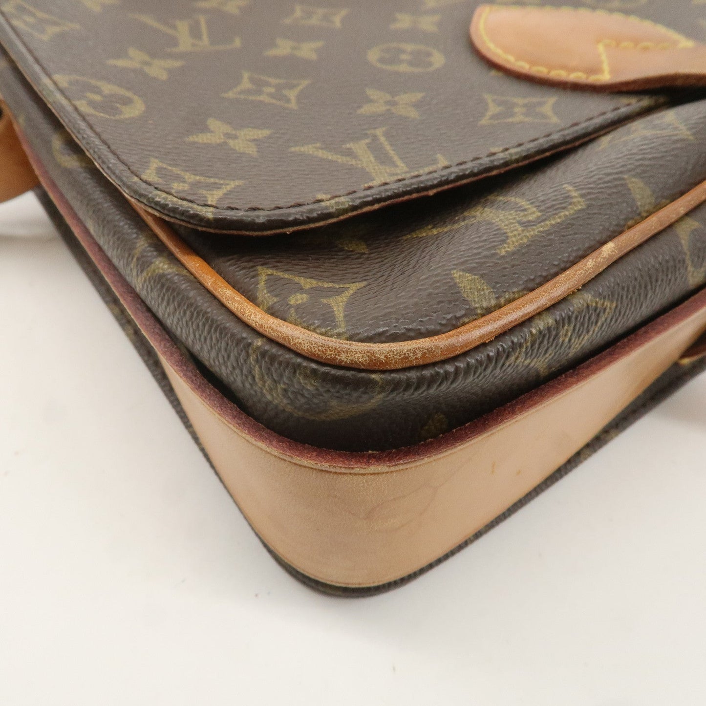 Louis Vuitton Monogram Cartouchiere 26 Shoulder Bag M51252