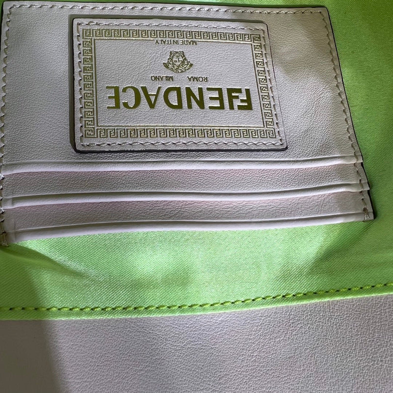 Amelia's Bag Gallery - VAR Bags - 212