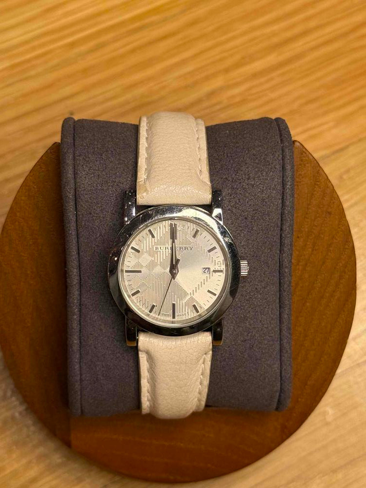 Burberry White Dial White Band