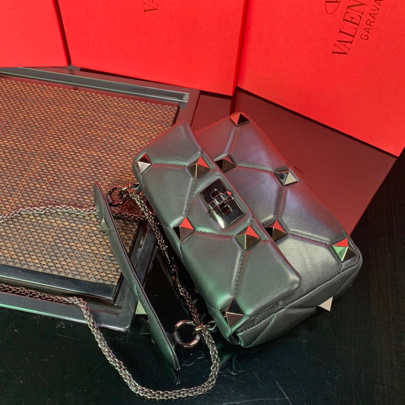 Amelia's Bag Gallery - VEL Bags - 1366