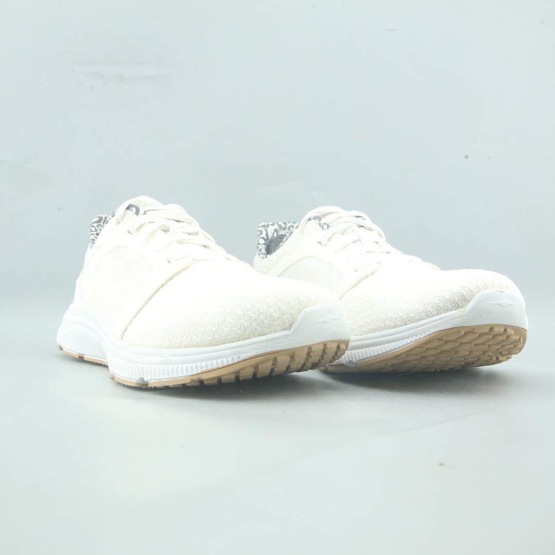 AVIA MEMORY FOAM
