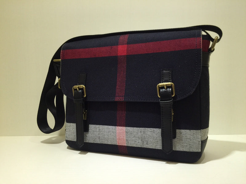 Burberry Bags - Bagsattire   356