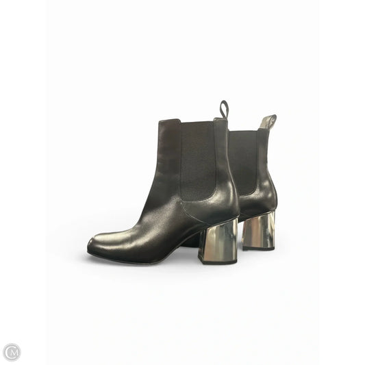 Boots Luxury Designer By Gucci In Black & Silver, Size: 9