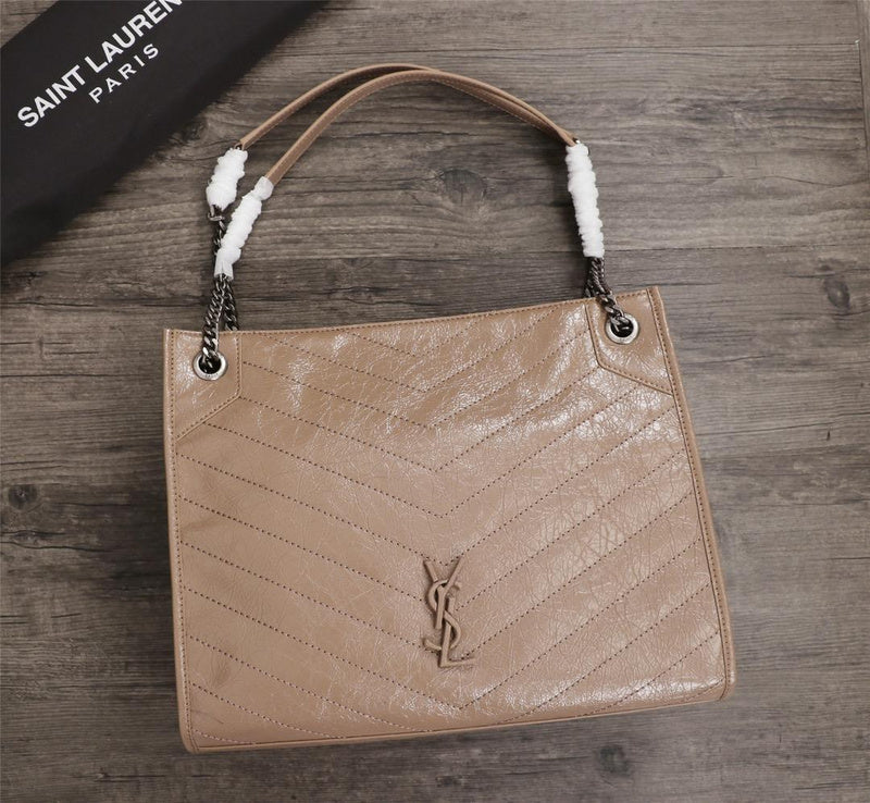 Amelia - YSL Bag - 2956