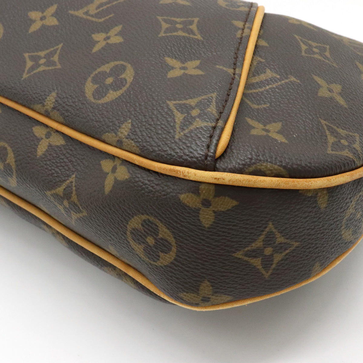 Louis Vuitton Monogram Thames PM Shoulder Bag