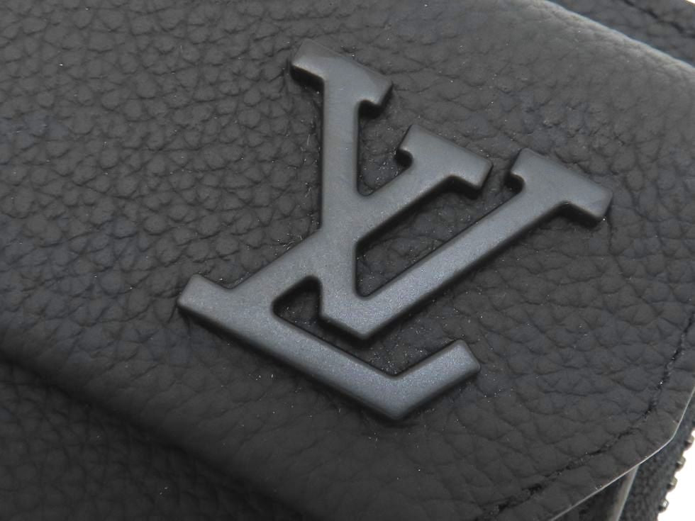 Louis Vuitton Aerogram Leather Zippy Wallet