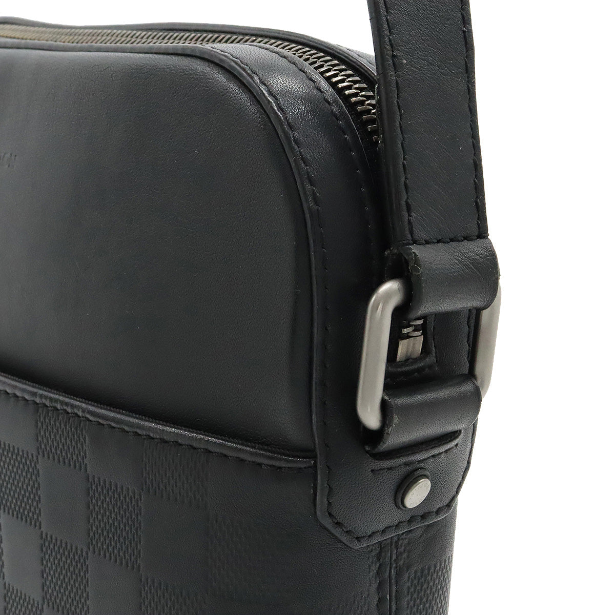 Louis Vuitton Damier Infini Leather Pochette District Shoulder Bag