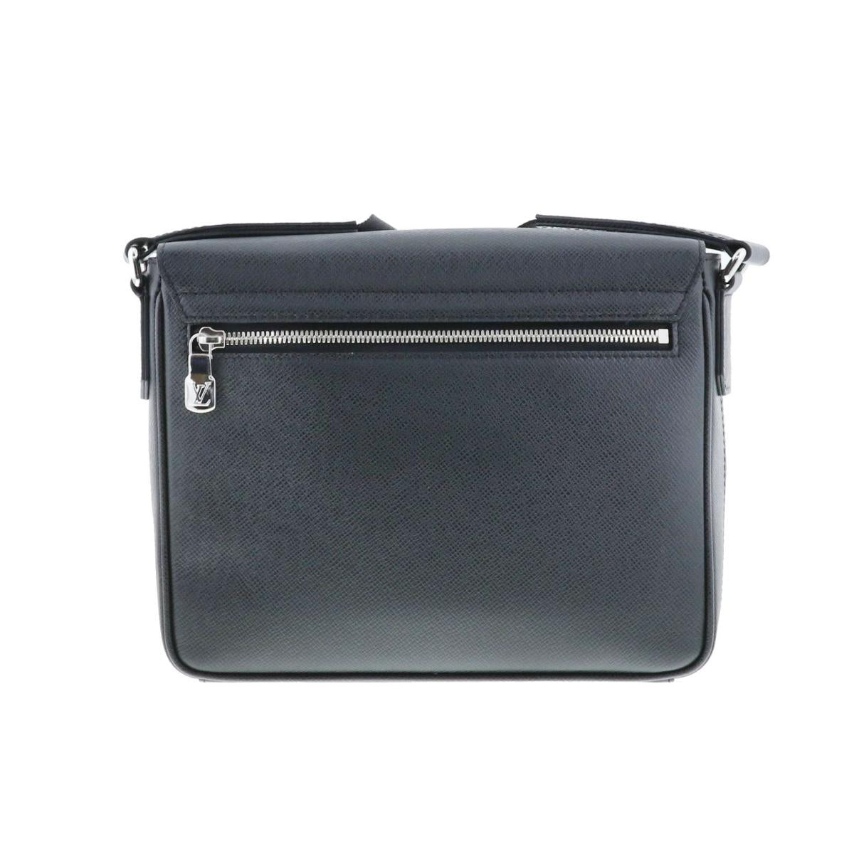 Louis Vuitton District PM Shoulder Bag