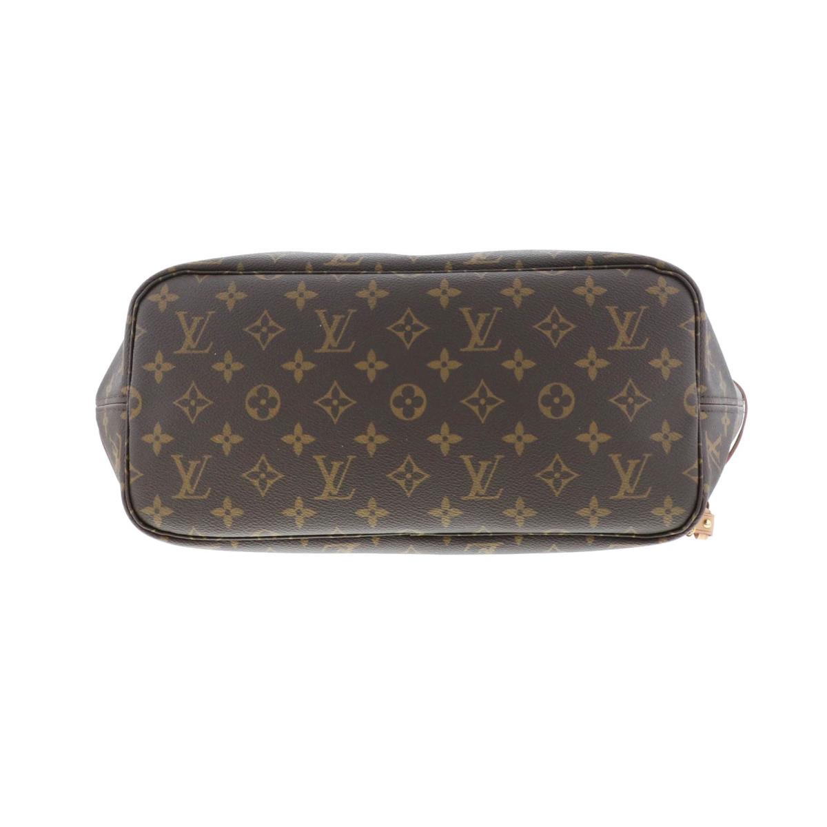 Louis Vuitton Neverfull MM Mongram Tote Bag