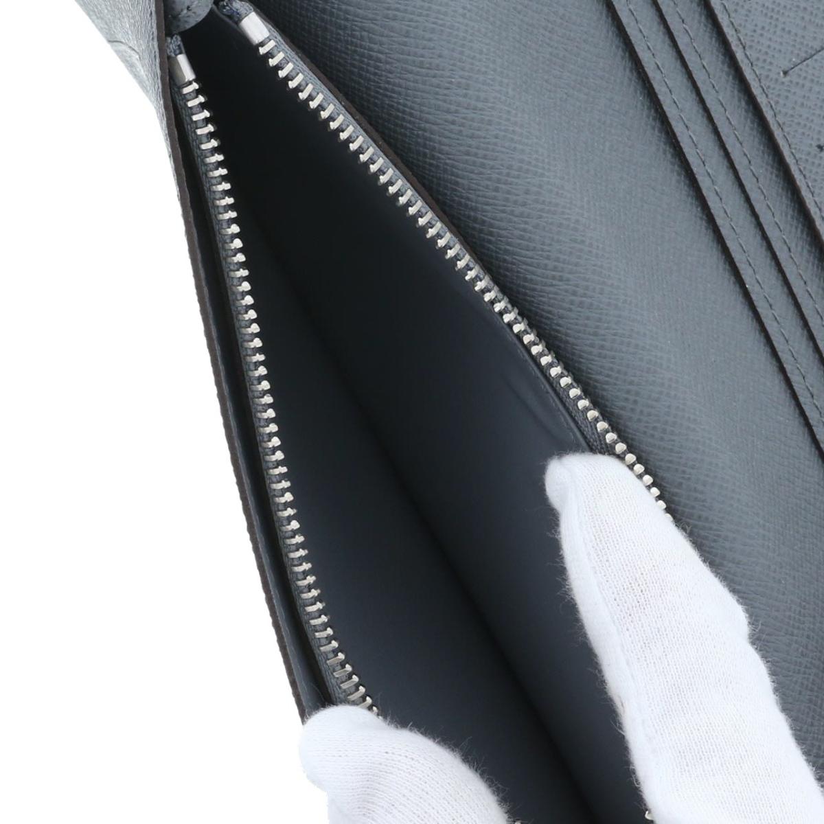 Louis Vuitton Portefeuil Blaza Long Wallet