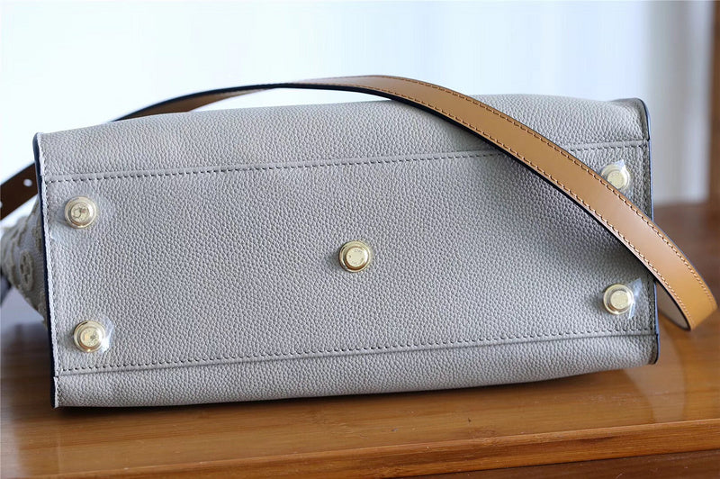 Fan Fashion Lu-Vi bags - 8629