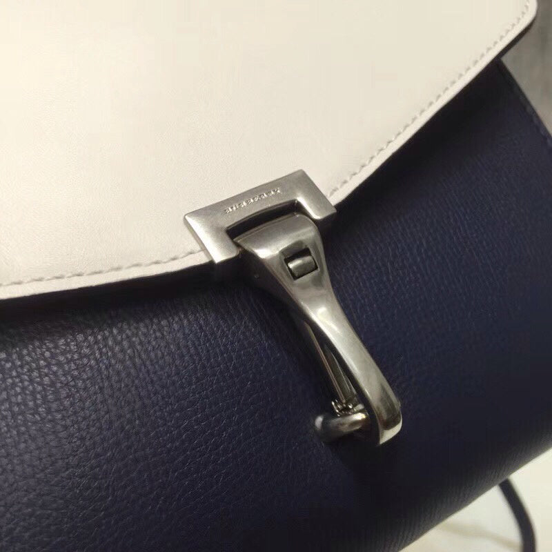 Burberry Bags - Bagsattire   731