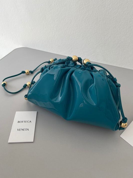 BV Mini Pouch Blue, For Women, Bags 8.6in/22Amelia680186V1C304636