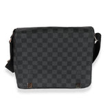 Louis Vuitton Louis Vuitton Damier Graphite Canvas District NM