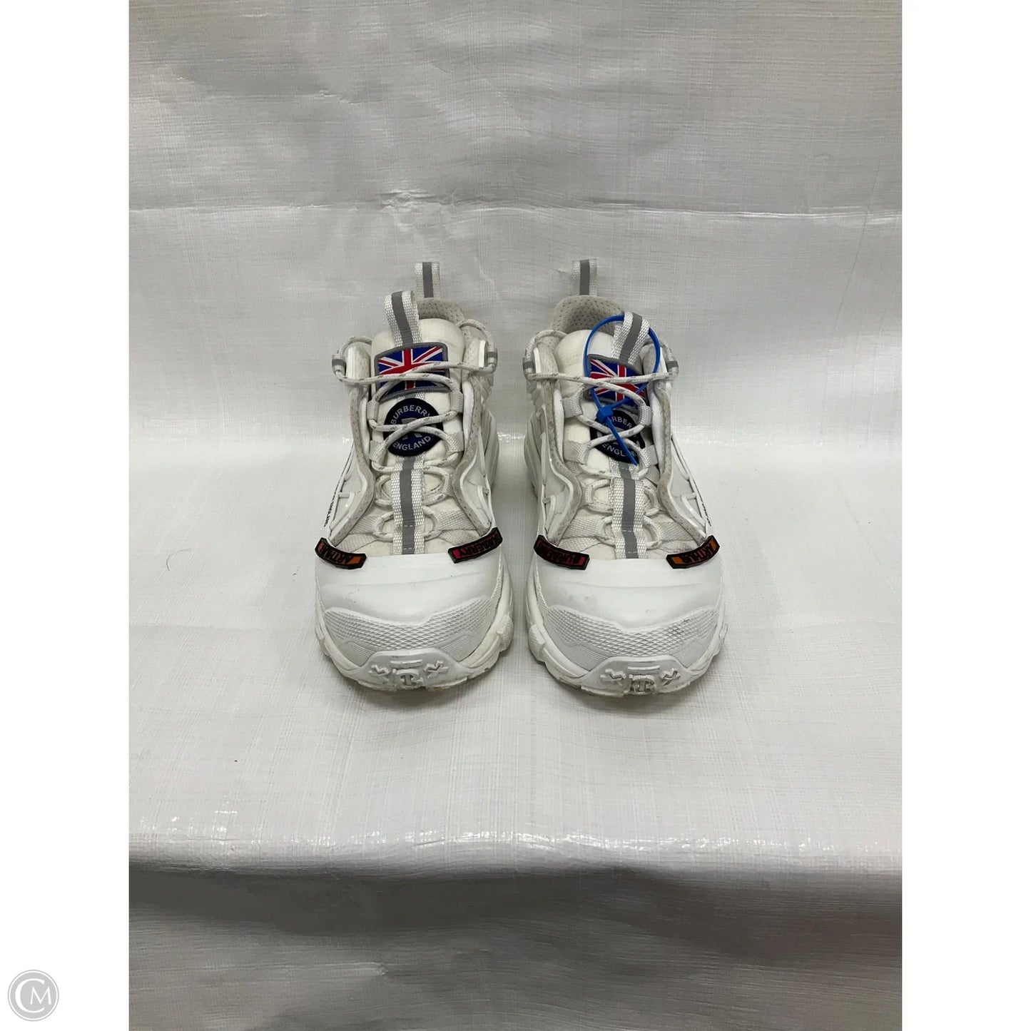 Shoes Luxury Designer By Burberry In White, Size: 10