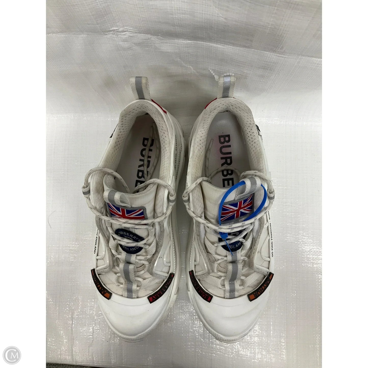 Shoes Luxury Designer By Burberry In White, Size: 10