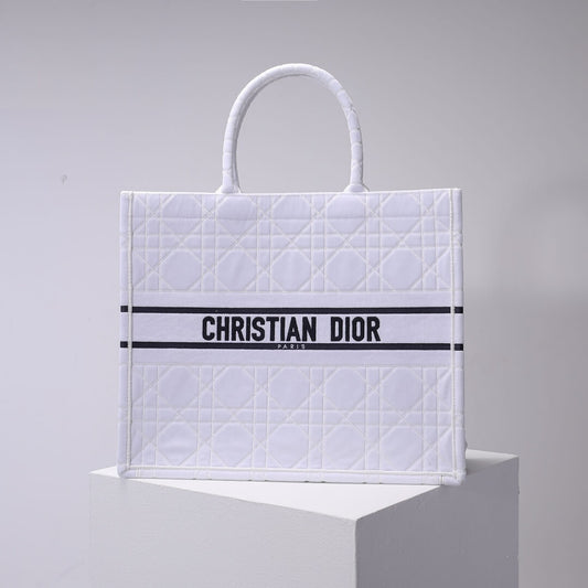 DIR1286 Book Tote BIG size 41.5cm 36.5cm Embroidery LOGO red Handbag white